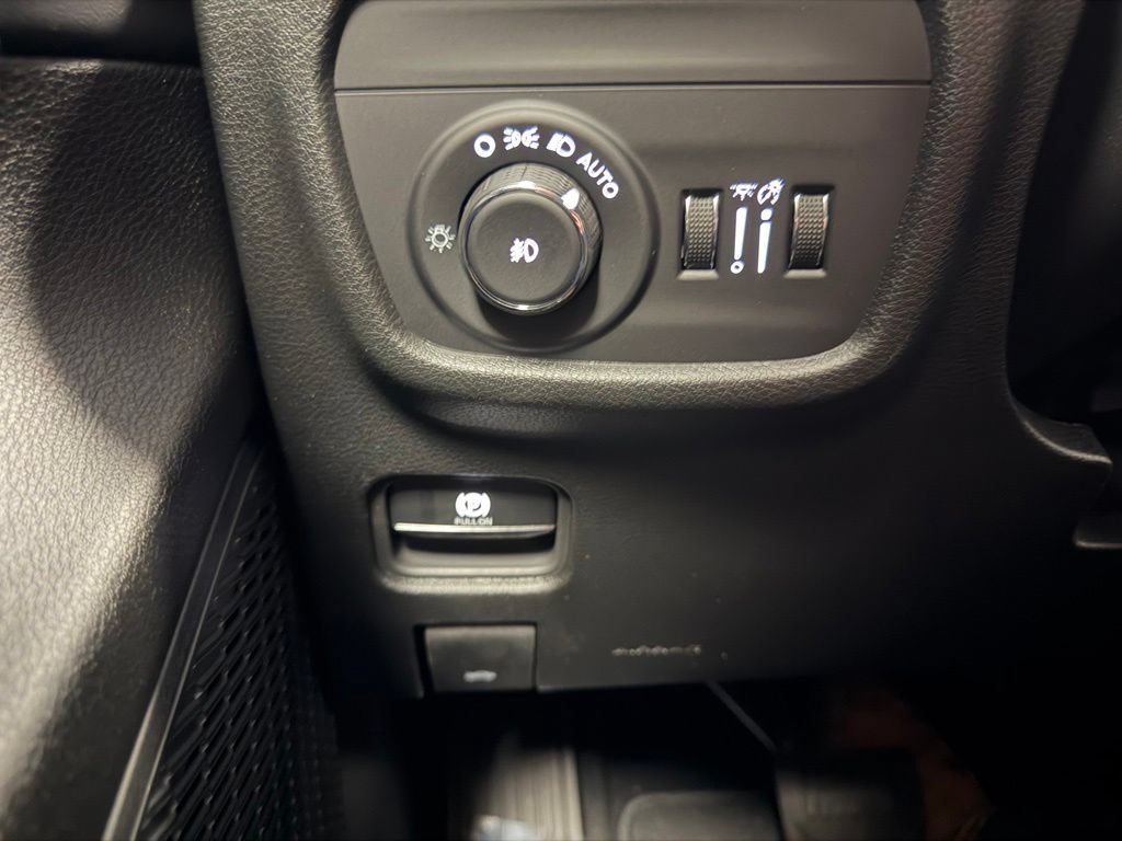New 2026 Jeep Grand Cherokee Limited AWD/4WD image 17