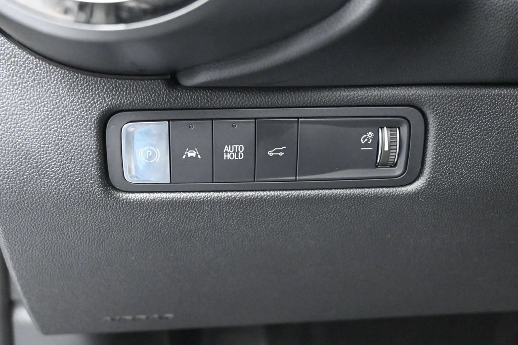 Used 2024 Chevrolet Equinox EV RS FWD image 16