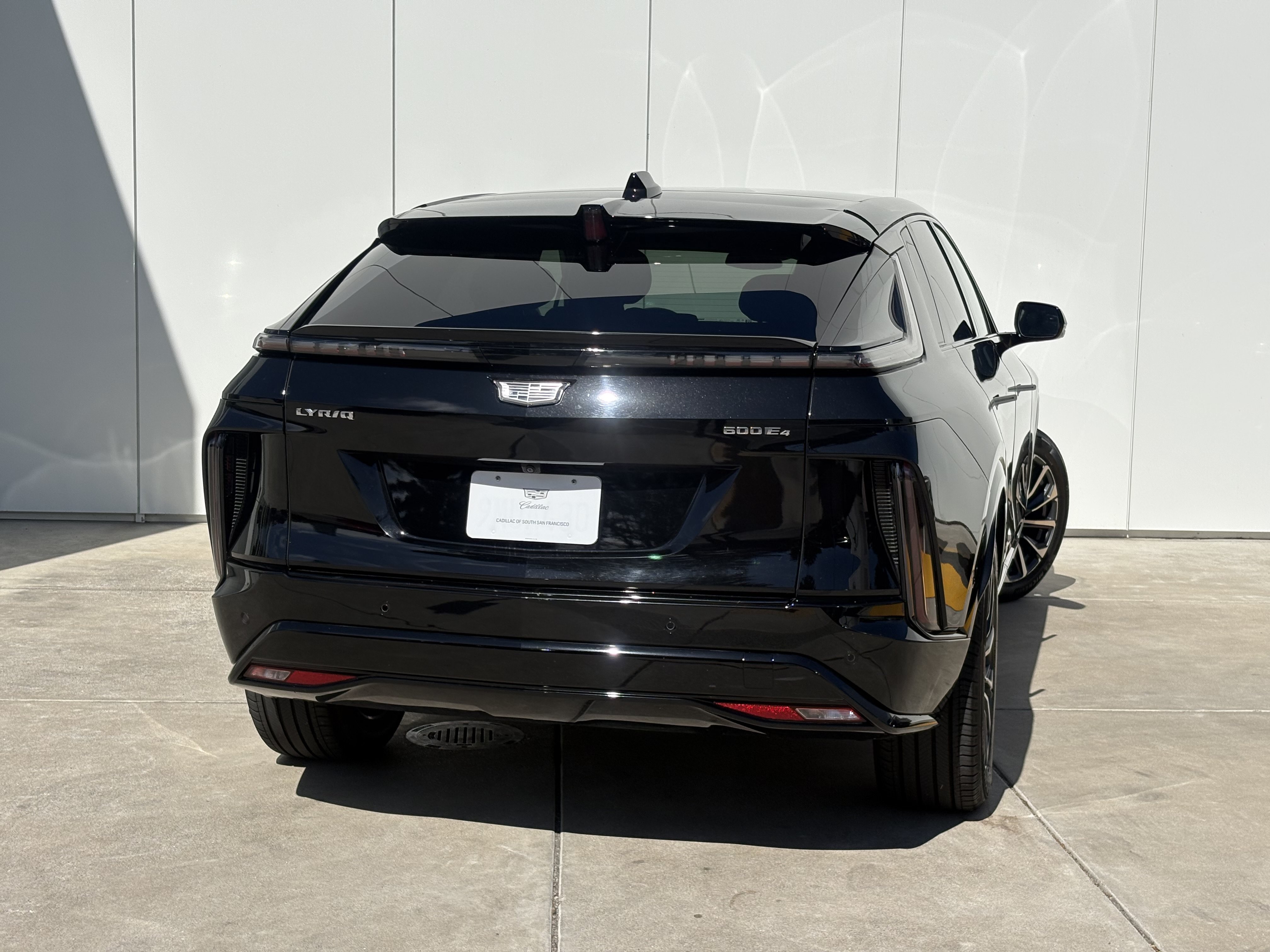 Used 2024 Cadillac Lyriq Sport AWD/4WD image 6