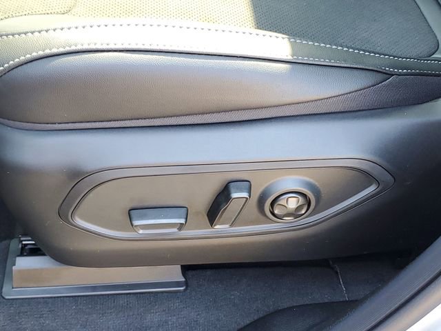 New 2025 Jeep Grand Cherokee L Altitude image 12