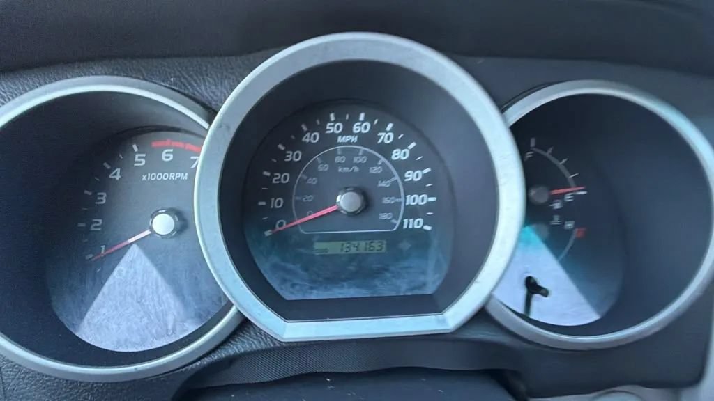Used 2006 Toyota 4Runner SR5 AWD/4WD image 11