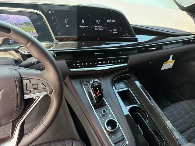 Certified 2024 Cadillac Escalade Sport Platinum AWD/4WD image 31