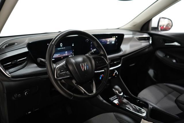Used 2025 Buick Encore GX Preferred image 17