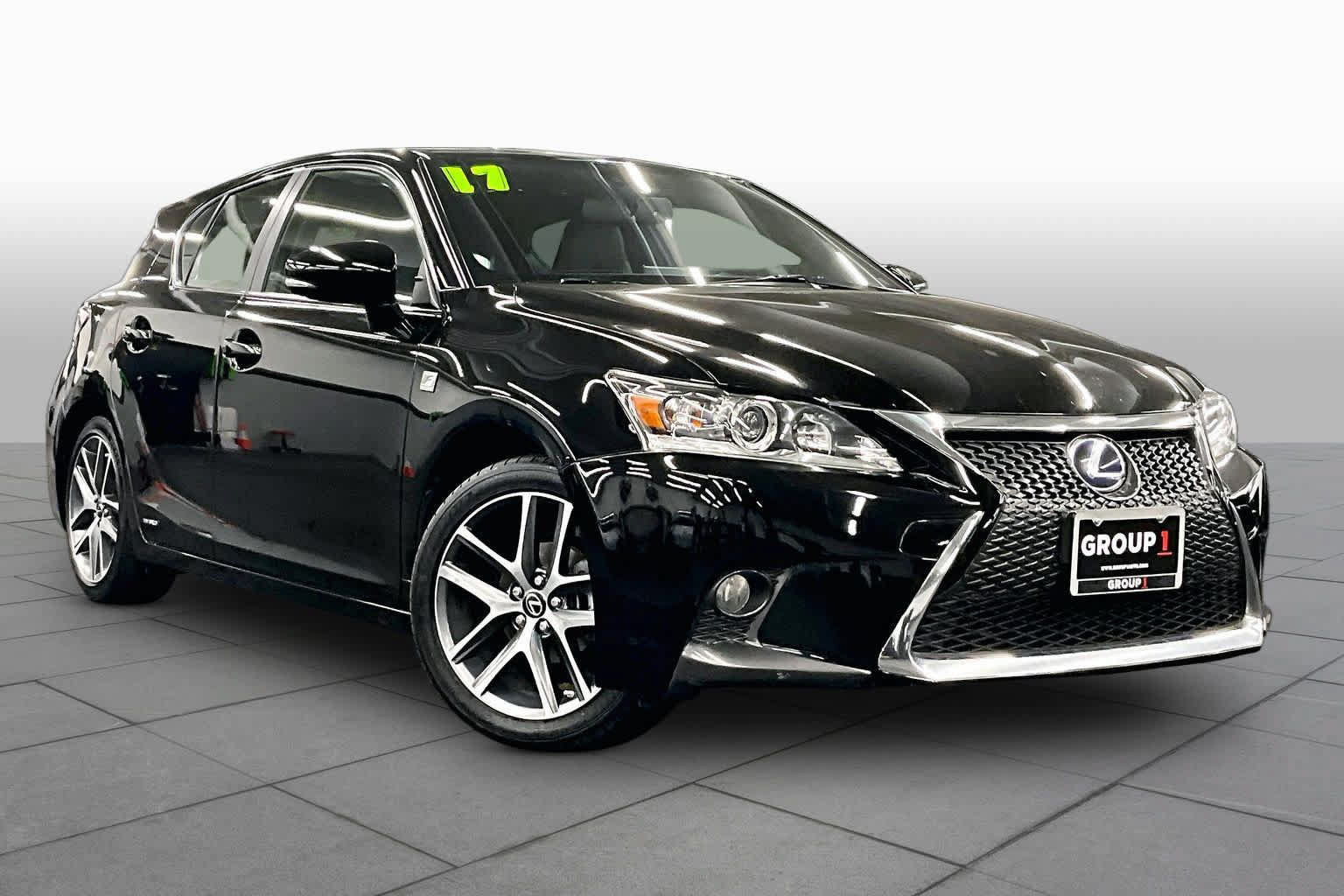 Used 2017 Lexus CT 200h w/ Navigation System Package FWD image 2