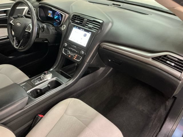 Used 2019 Ford Fusion SE w/ Equipment Group 151A FWD image 18