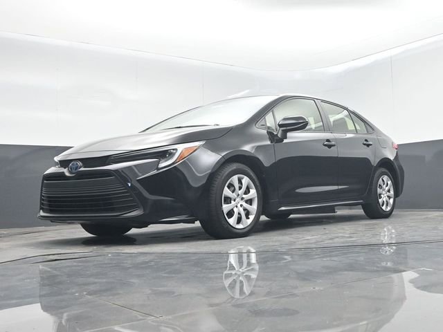 Used 2024 Toyota Corolla LE image 43