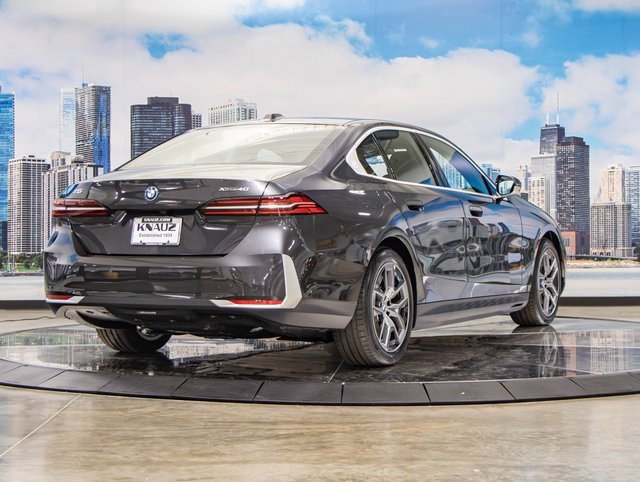 Used 2026 BMW i5 eDrive40 image 8