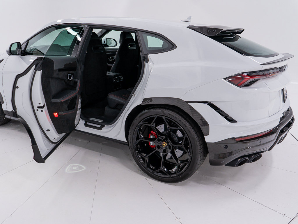 Used 2024 Lamborghini Urus Performante AWD/4WD image 20