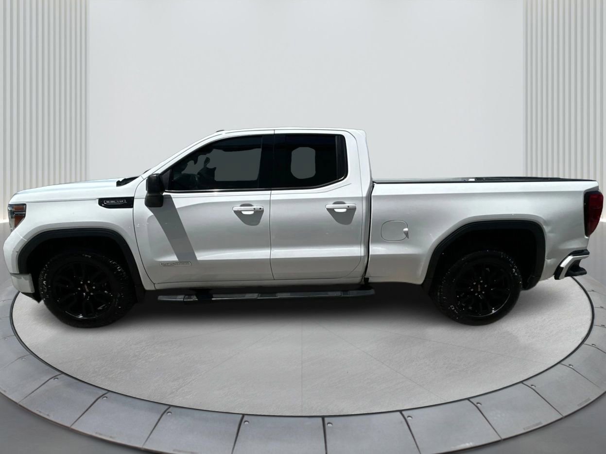 Used 2021 GMC Sierra 1500 Elevation w/ LPO, Elevation Black Package image 9