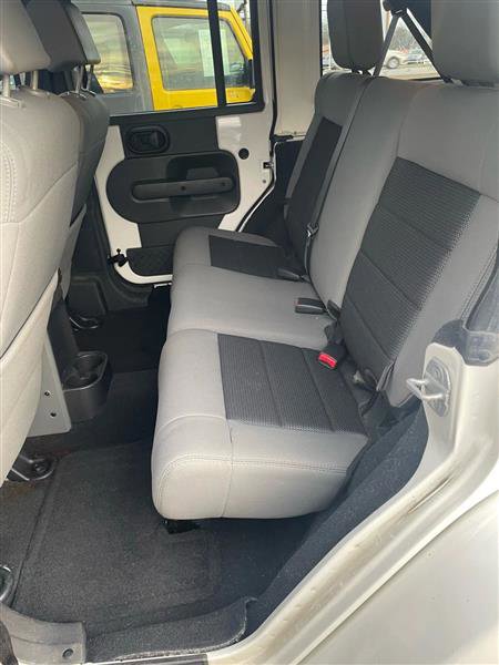 Used 2010 Jeep Wrangler Unlimited Sahara w/ Dual Top Group image 11