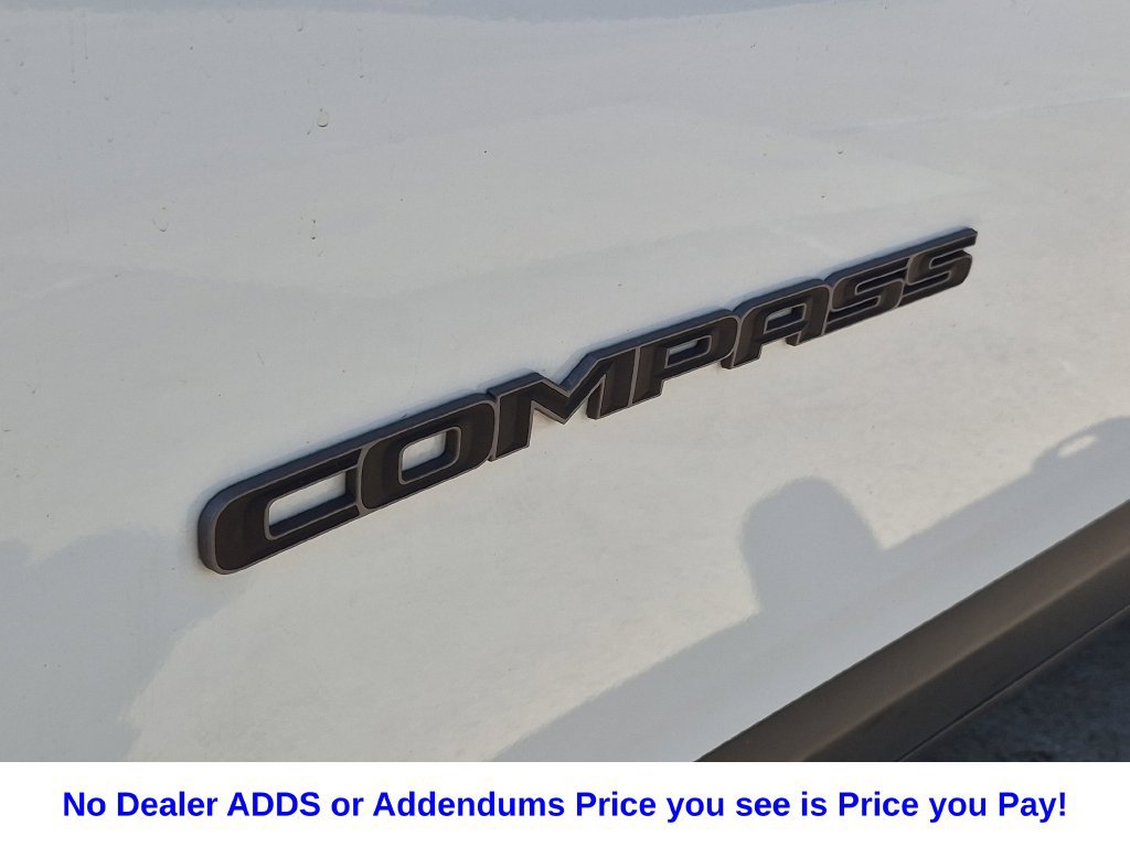 Used 2025 Jeep Compass Trailhawk AWD/4WD image 16