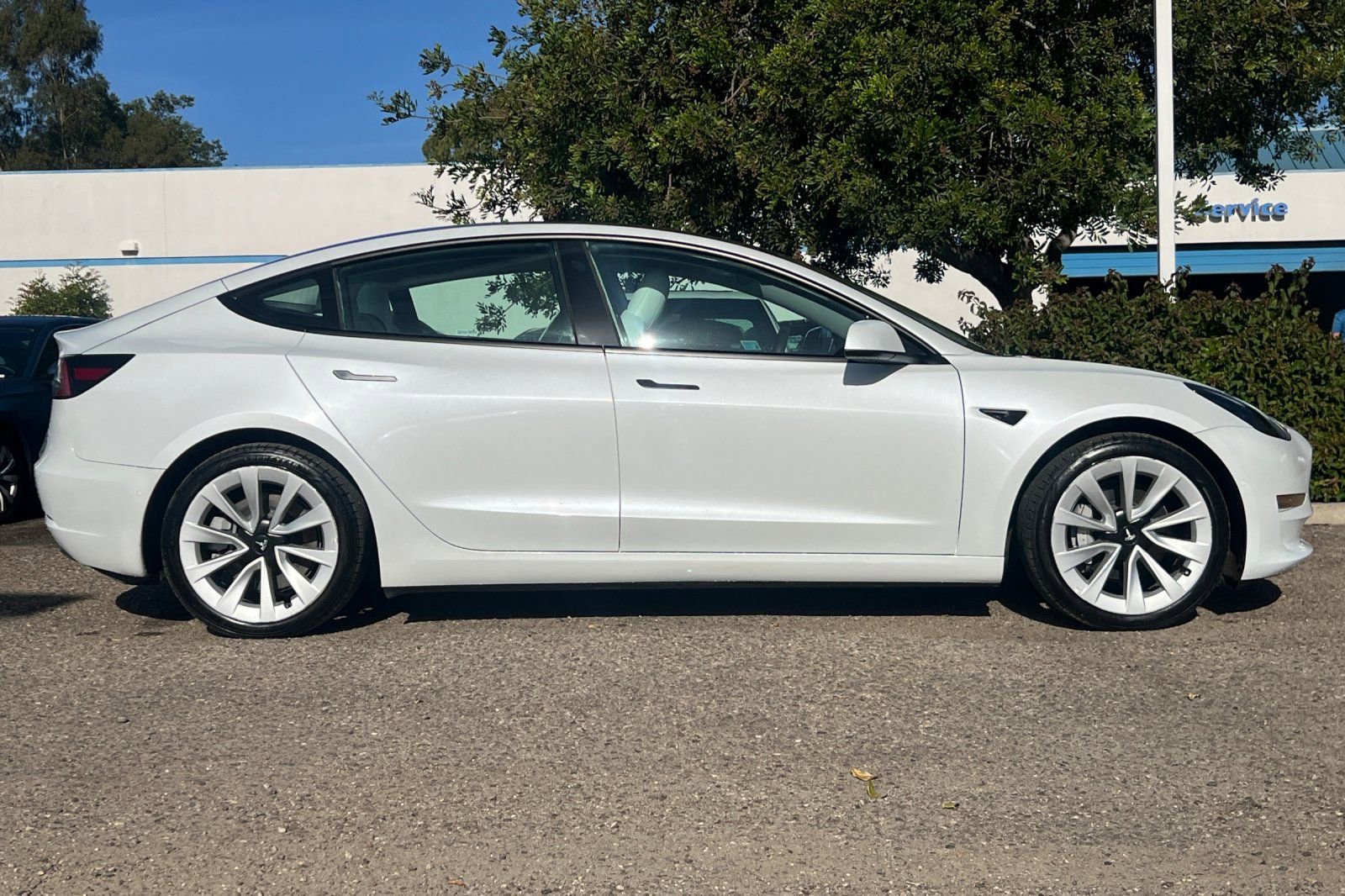 Used 2022 Tesla Model 3 Long Range image 3
