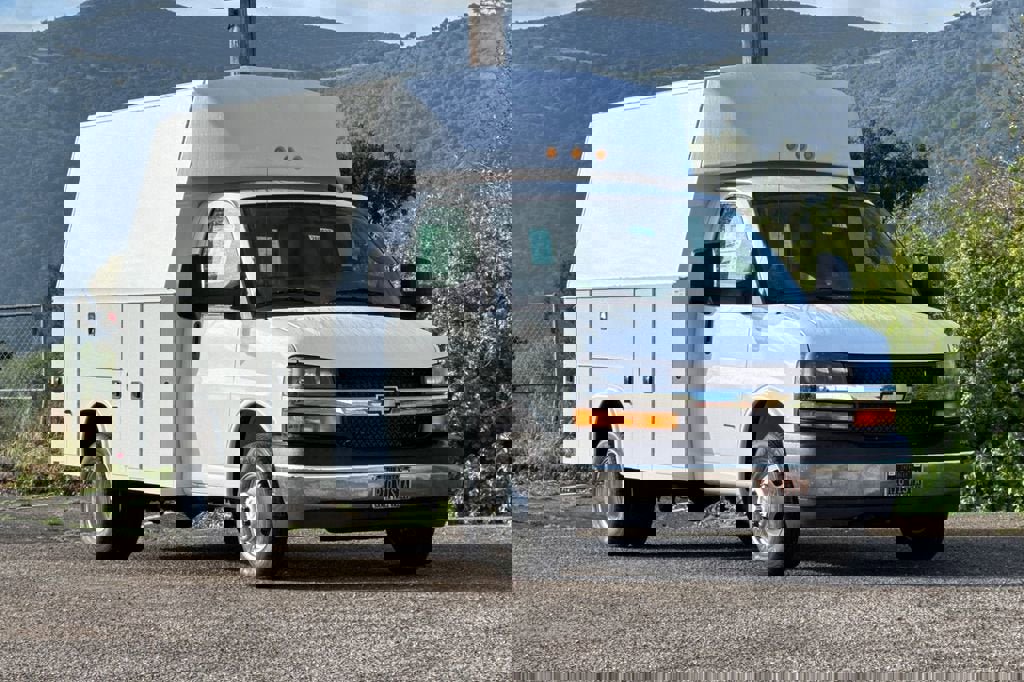 New 2026 Chevrolet Express 3500 w/ Power Convenience Package video 2