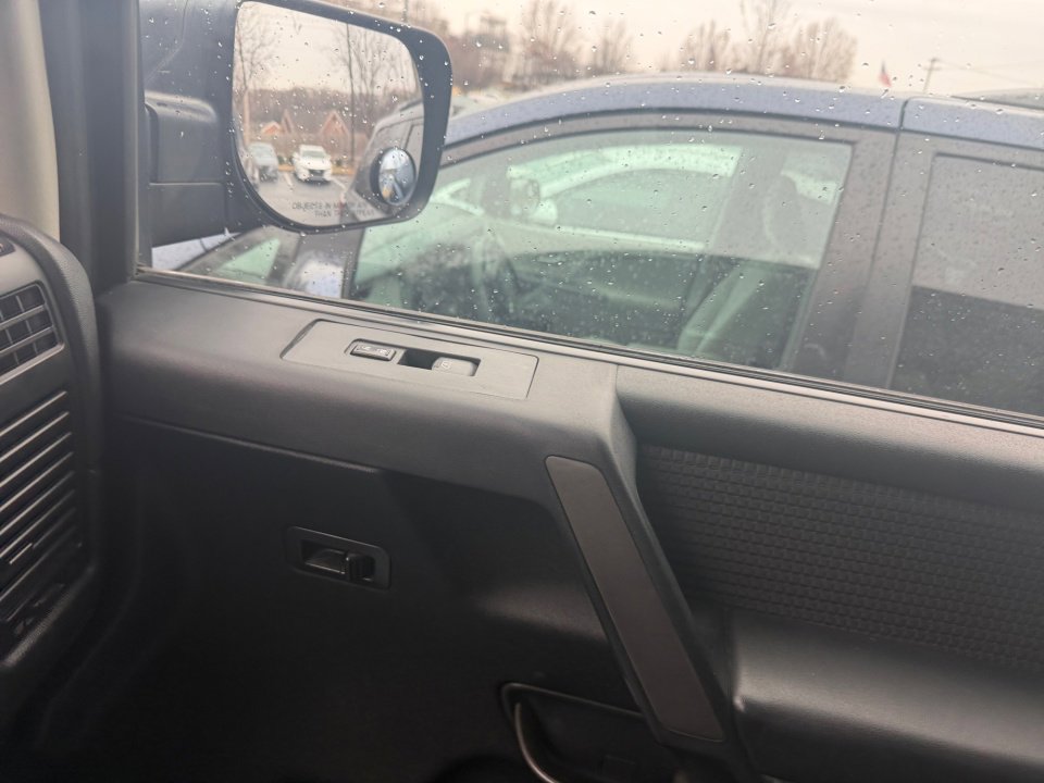 Used 2014 Nissan Titan PRO-4X image 34