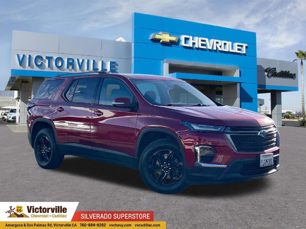 Certified 2023 Chevrolet Traverse LT FWD image 1
