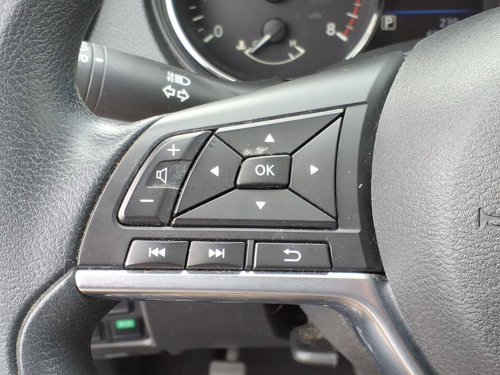 Used 2020 Nissan Rogue S image 19