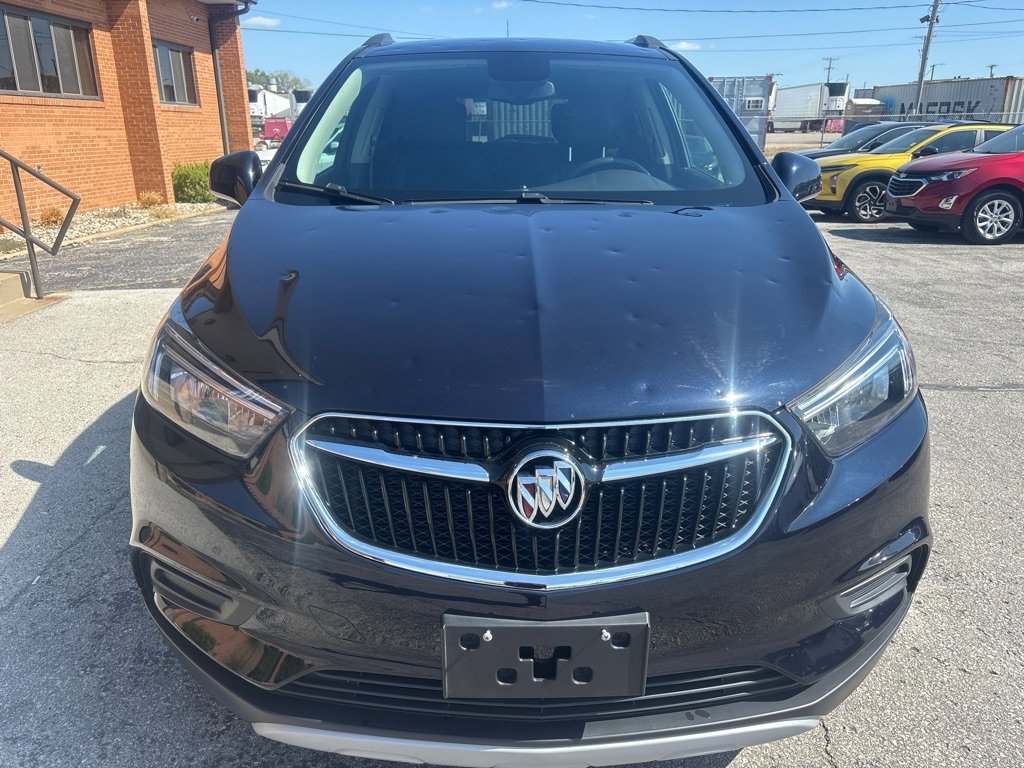 Used 2021 Buick Encore Preferred image 3