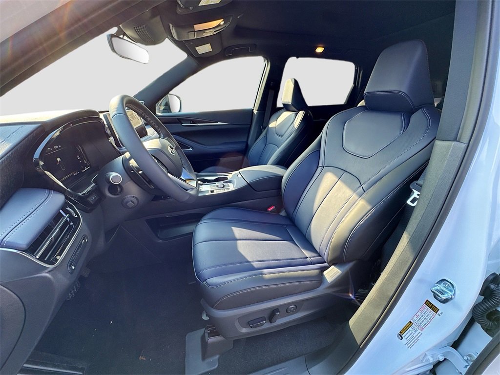New 2026 INFINITI QX60 Sport w/ Dark Cargo Package image 22