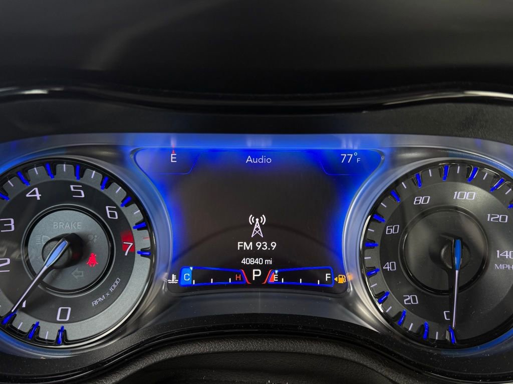 Used 2019 Chrysler 300 S image 18