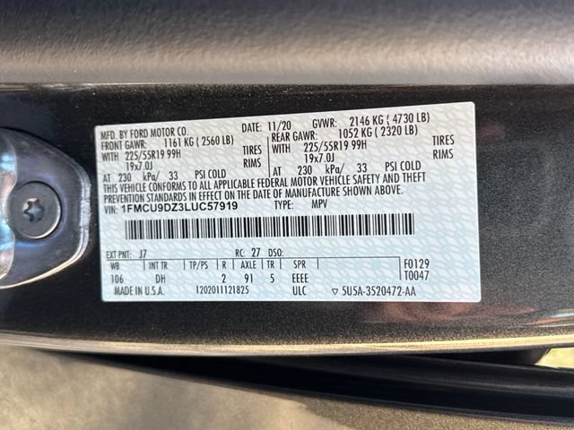 Used 2020 Ford Escape Titanium w/ Titanium Premium Package 2.0 AWD/4WD image 30