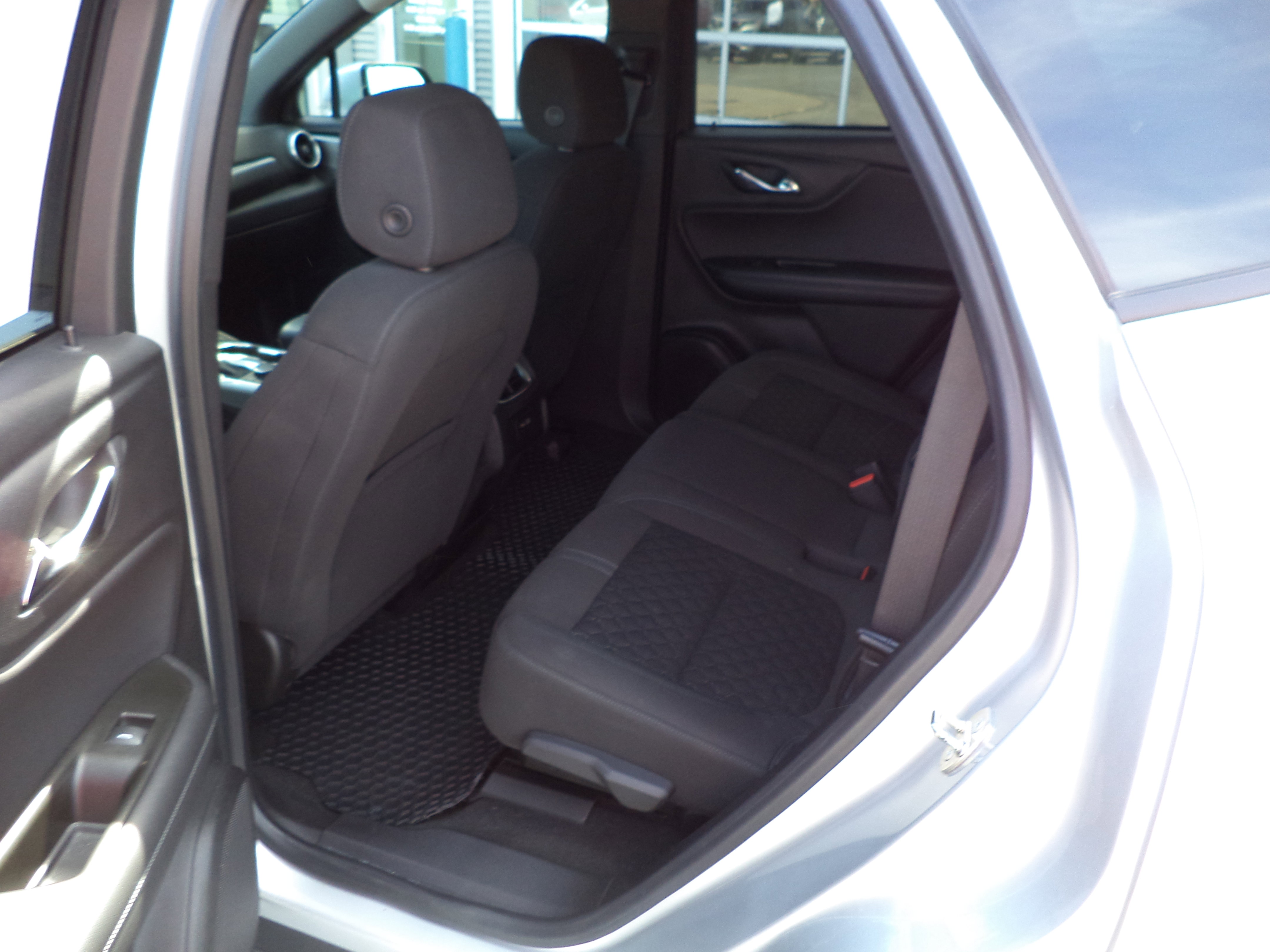 Used 2021 Chevrolet Blazer LT AWD/4WD image 3