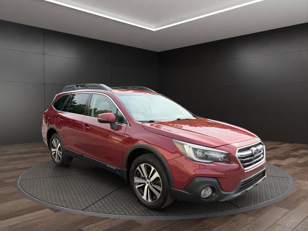Used 2018 Subaru Outback 2.5i Limited AWD/4WD image 2