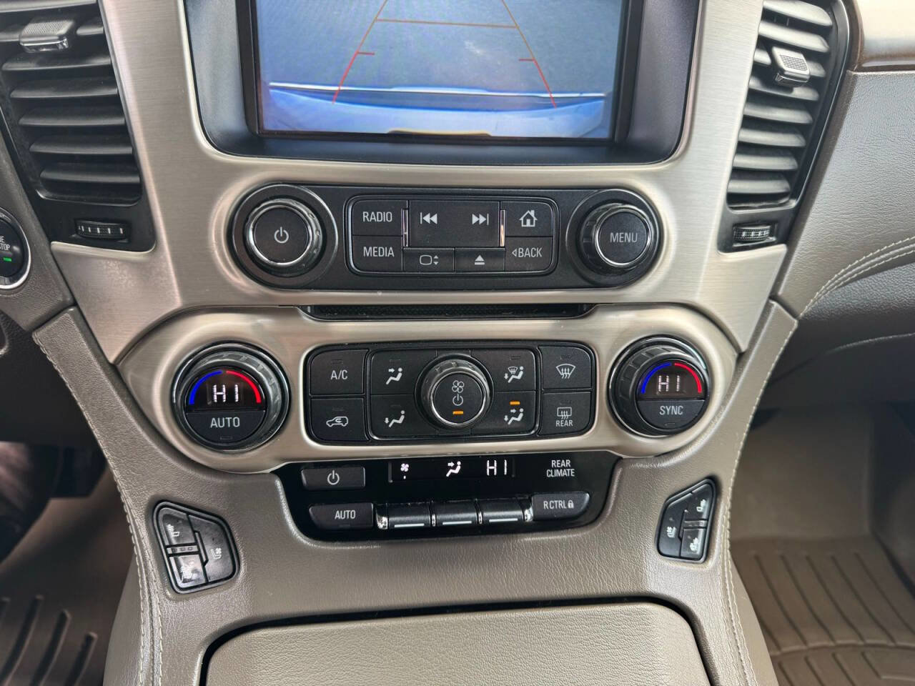 Used 2019 GMC Yukon XL Denali AWD/4WD image 29