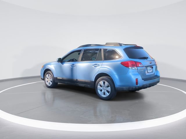 Used 2010 Subaru Outback 2.5i Premium AWD/4WD image 6