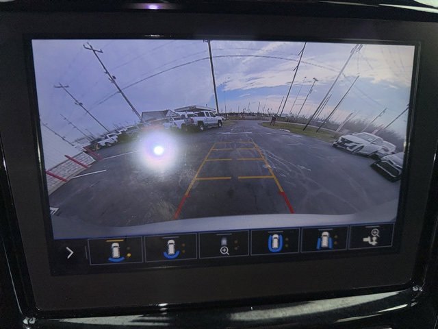 Used 2020 Chevrolet Traverse LT w/ LT Premium Package image 25