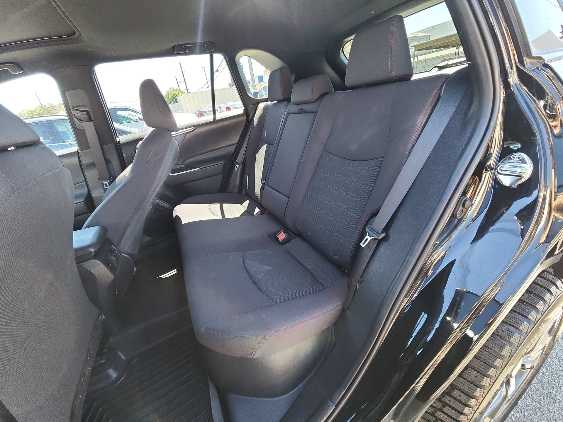 Used 2023 Toyota RAV4 SE w/ Weather & Moonroof Package AWD/4WD image 24