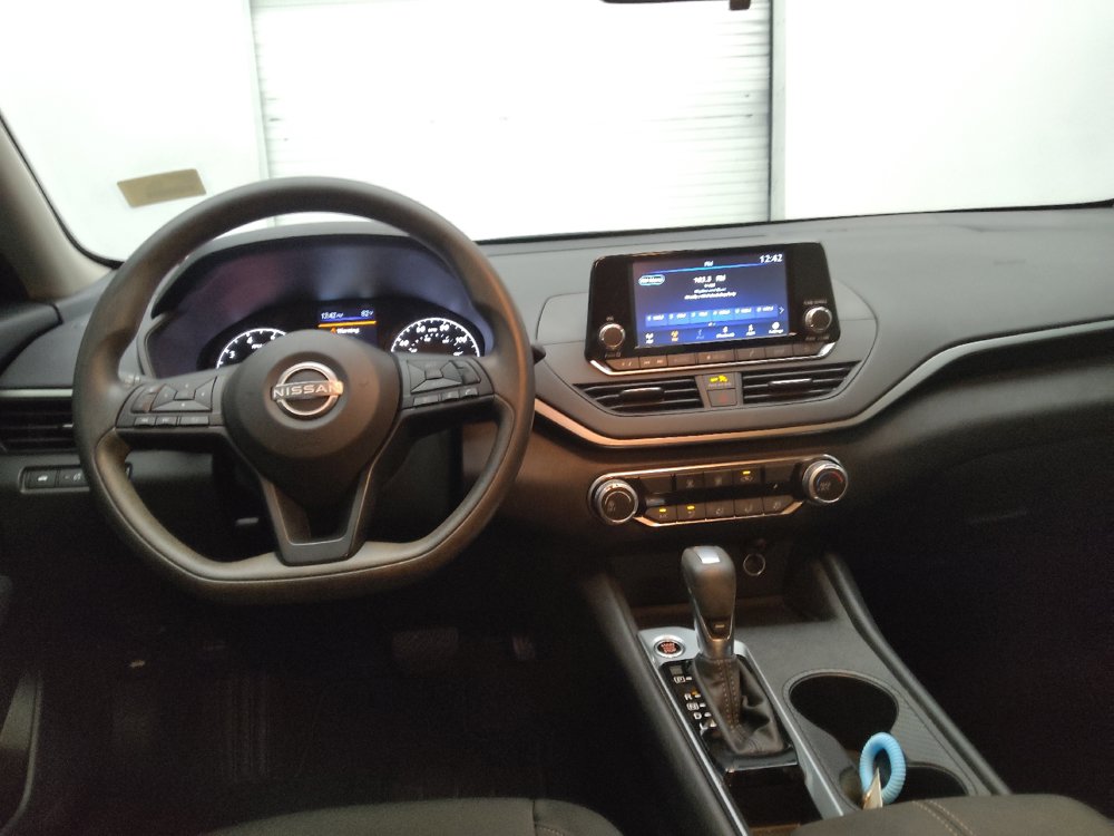 Used 2024 Nissan Altima 2.5 S FWD image 22