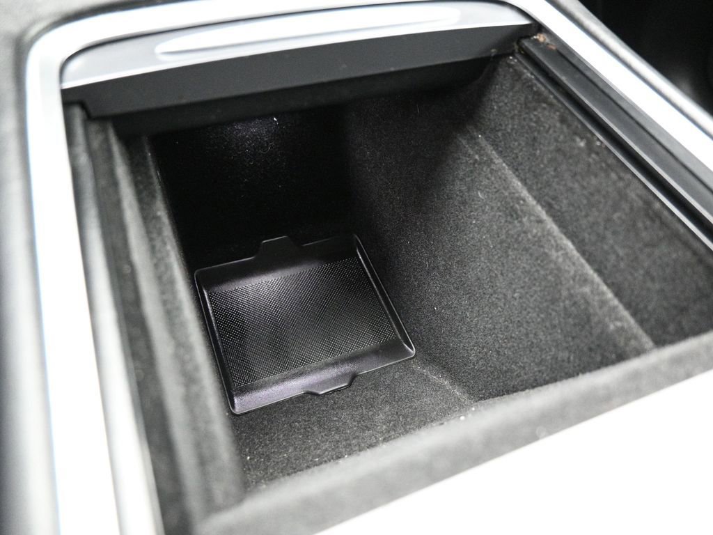 Used 2022 Tesla Model Y Performance image 13