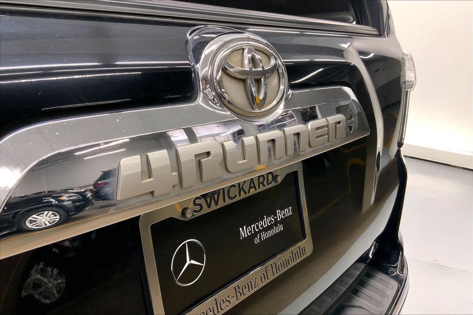 Used 2023 Toyota 4Runner Limited AWD/4WD image 14