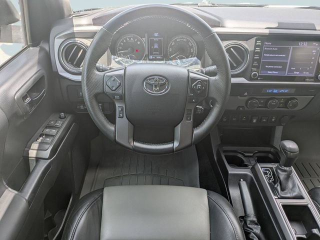 Used 2022 Toyota Tacoma TRD Off-Road w/ Technology Package RWD image 16