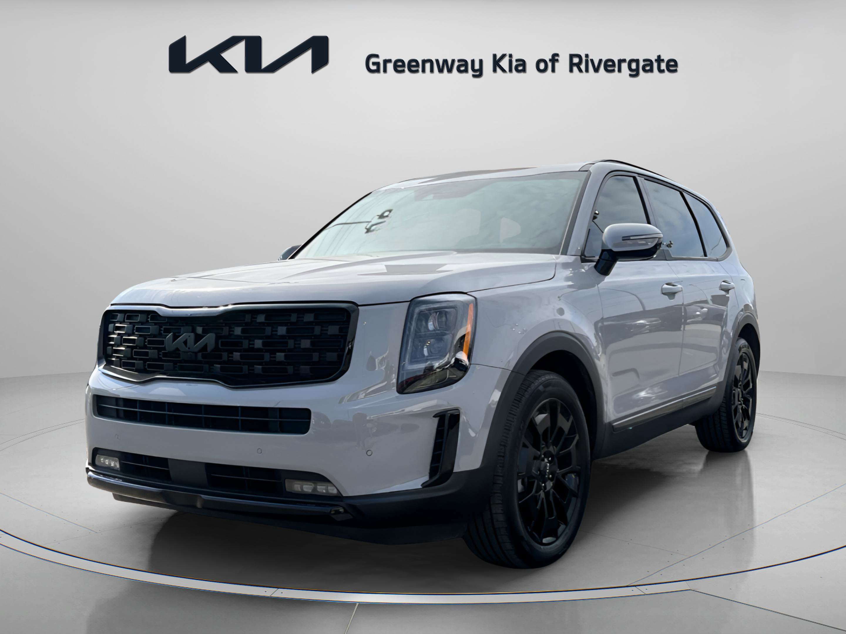Used 2022 Kia Telluride SX w/ SX Prestige Package image 3