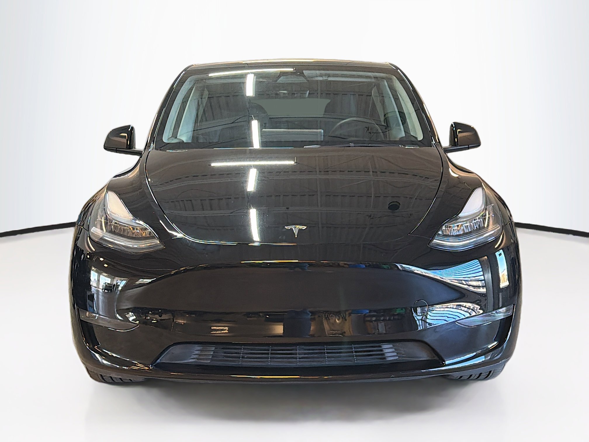 Used 2023 Tesla Model Y Long Range image 2