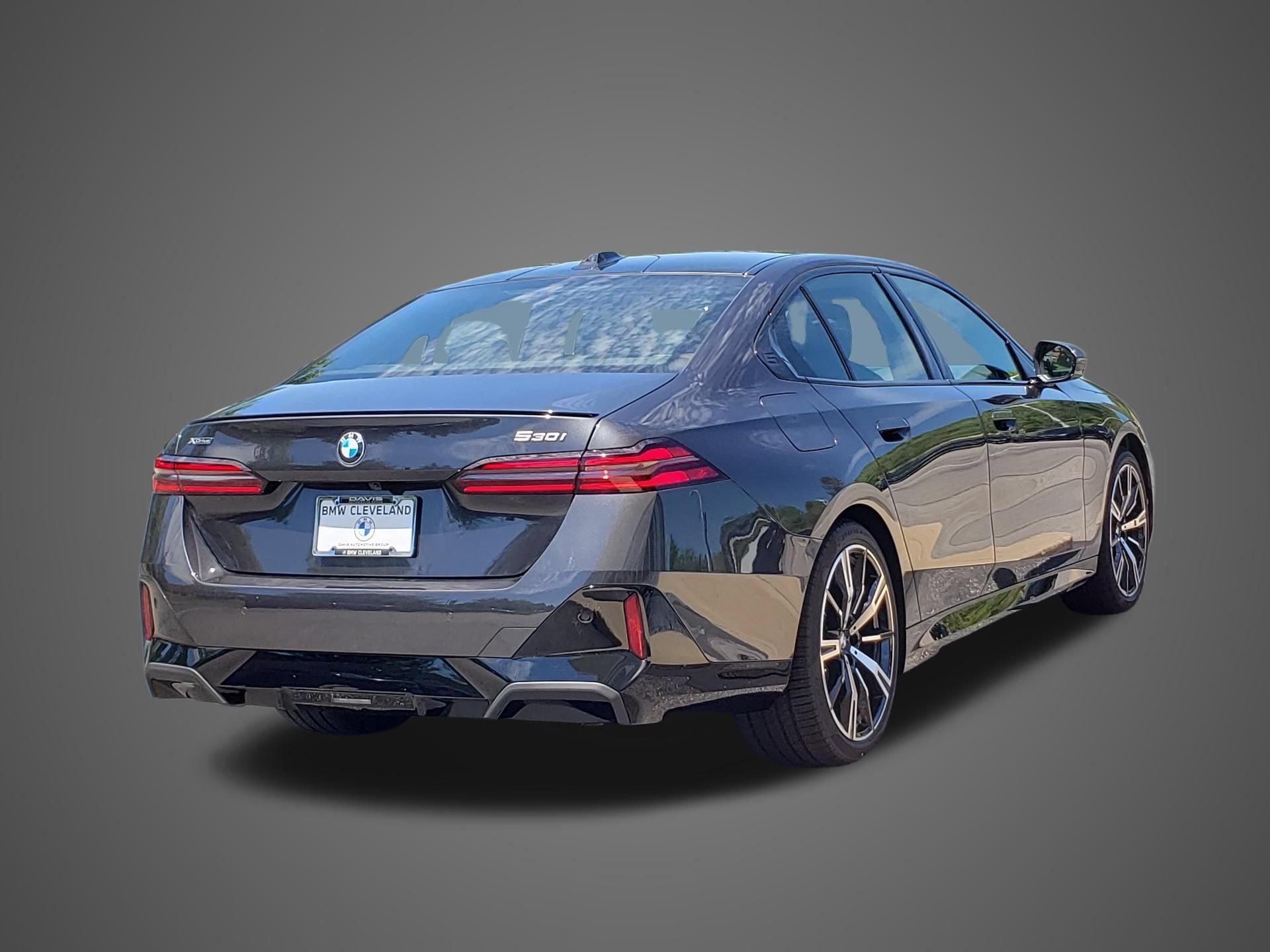 New 2027 BMW 530i xDrive w/ M Sport Package AWD/4WD image 5