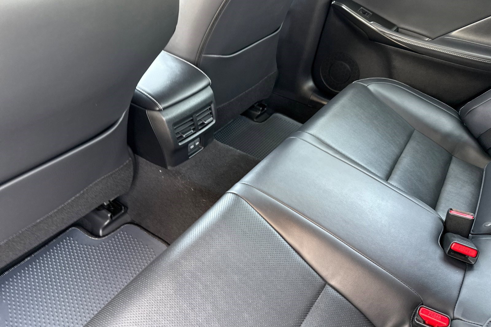 New 2026 Lexus IS 350 F Sport RWD image 19