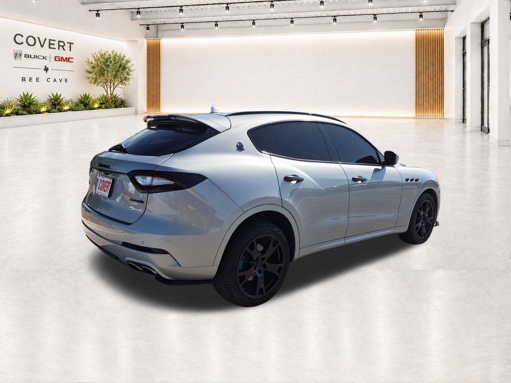 Used 2017 Maserati Levante S AWD/4WD image 10