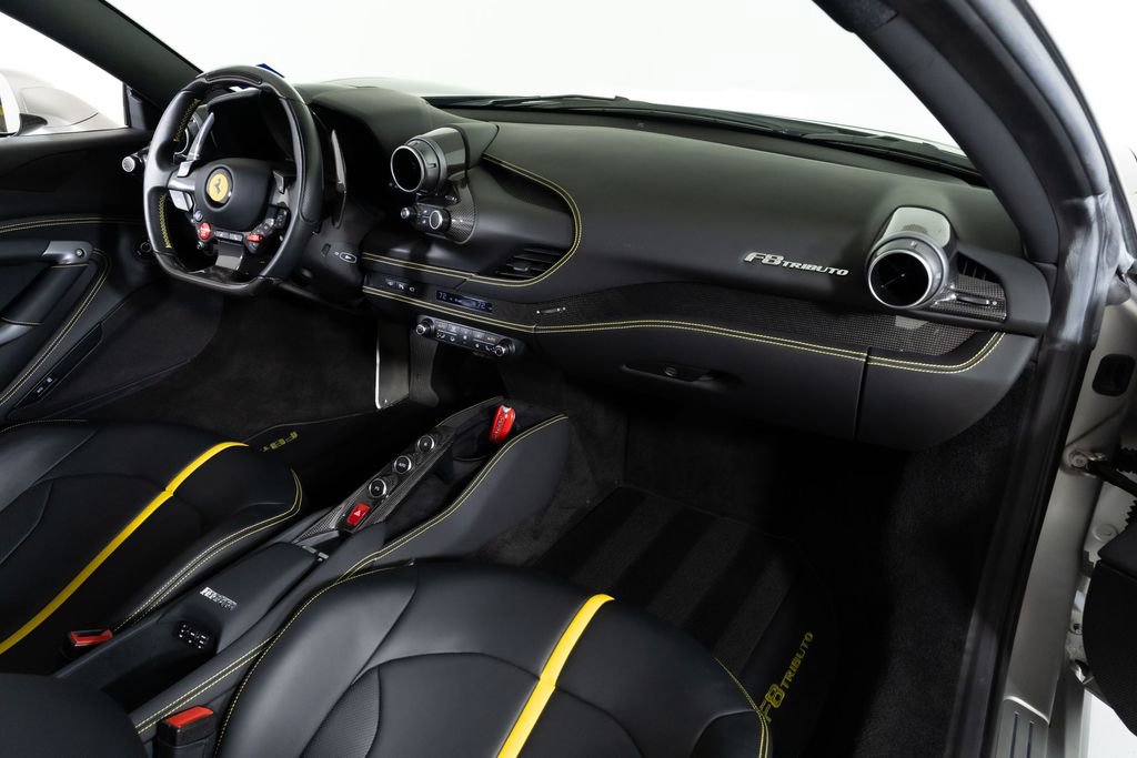 Used 2021 Ferrari F8 Tributo image 32
