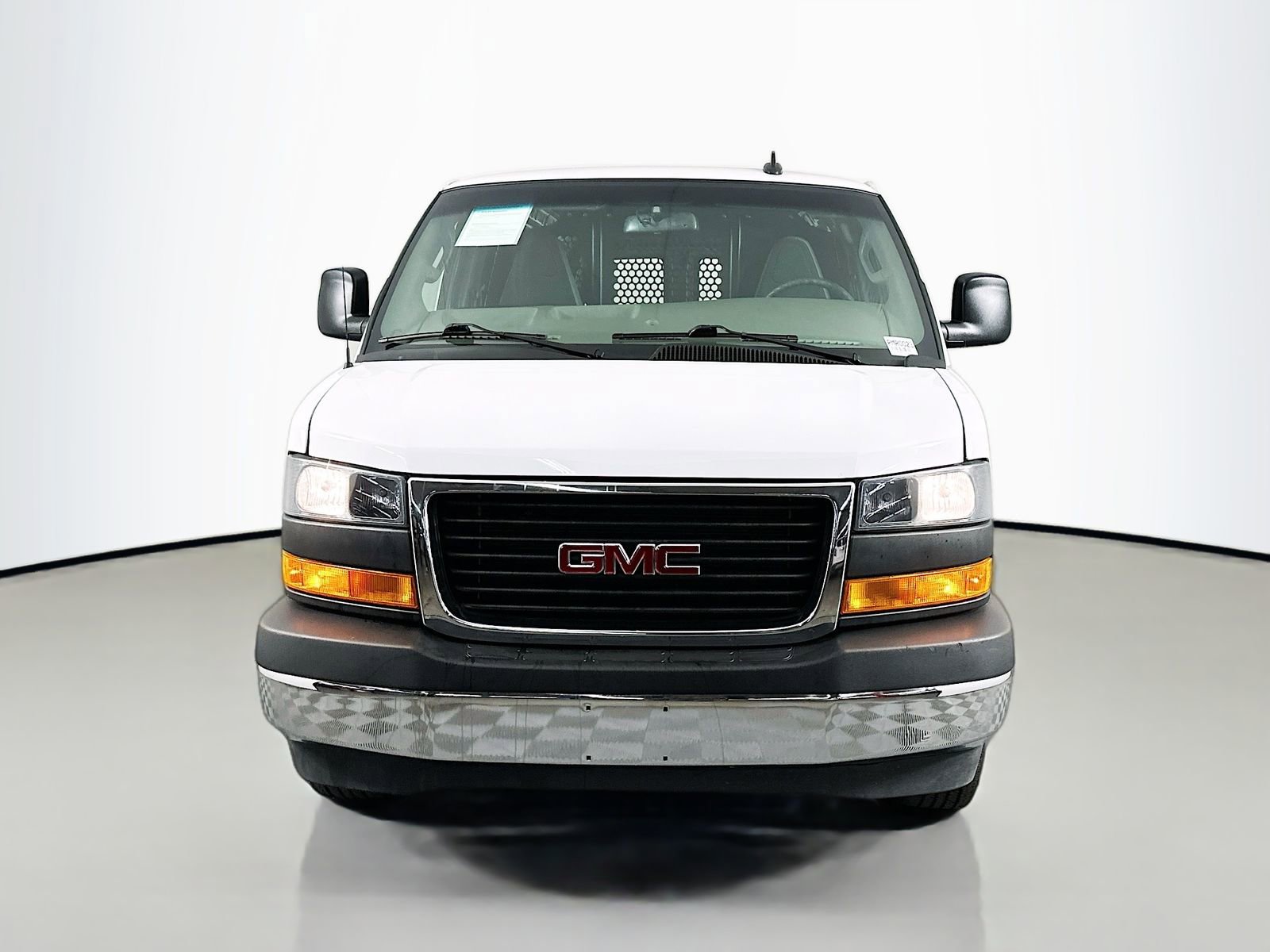 Used 2024 GMC Savana 2500 w/ Driver Convenience Package image 2