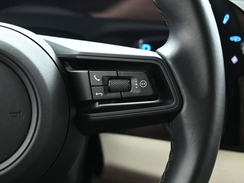 Used 2022 Porsche Taycan 4S image 27