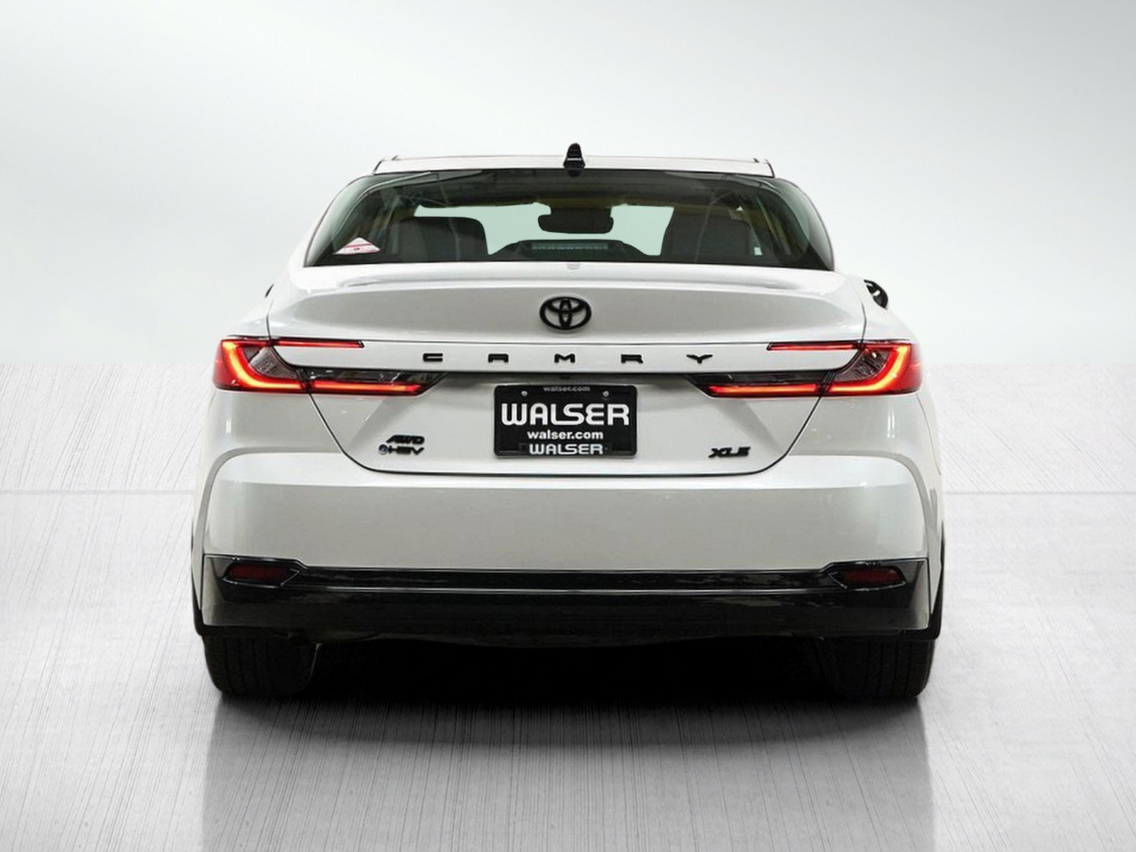 Used 2026 Toyota Camry XLE AWD/4WD image 4