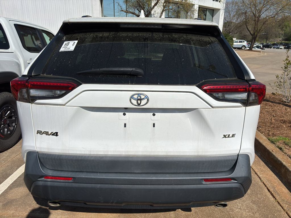 Used 2020 Toyota RAV4 XLE w/ Convenience Package image 6