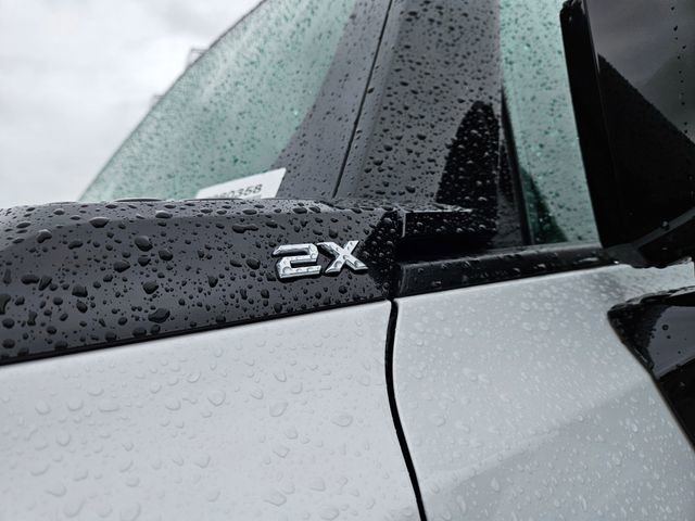 New 2026 GMC Hummer EV 4x4 Crew Cab image 2