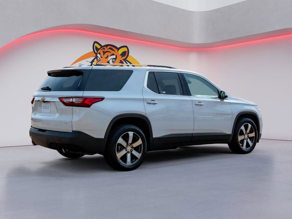 Used 2019 Chevrolet Traverse LT w/ LT Premium Package image 5
