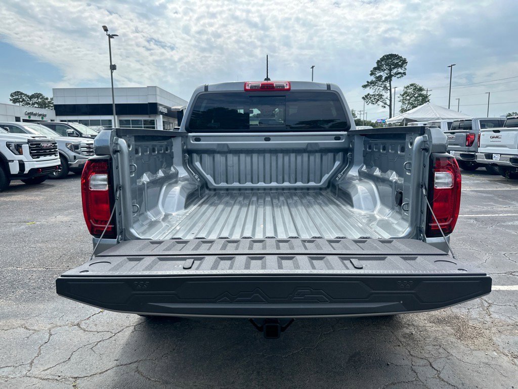 New 2025 GMC Canyon Elevation w/ Convenience Package image 6