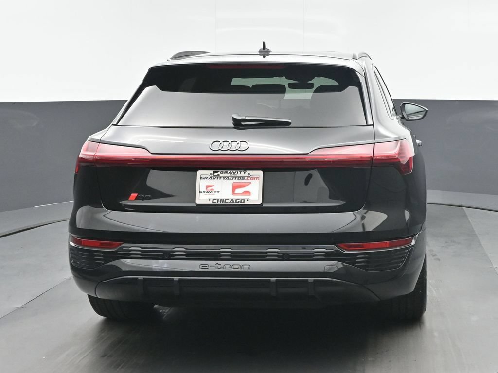 Used 2024 Audi Q8 e-tron Prestige w/ Prestige Package AWD/4WD image 4