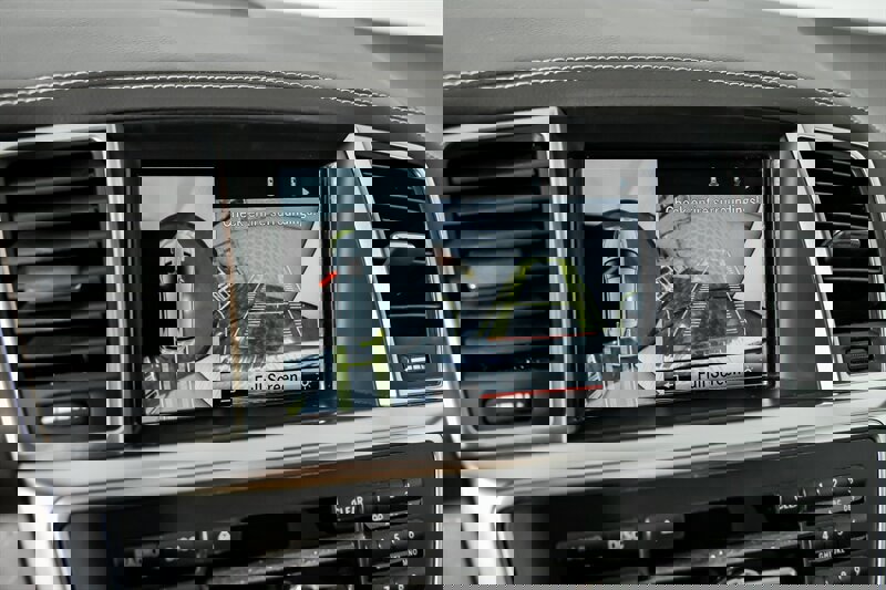 Used 2016 Mercedes-Benz GL 320 BlueTEC 4MATIC image 31