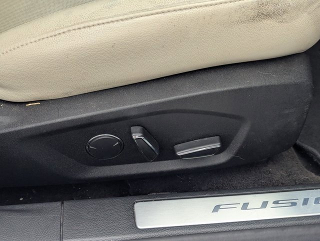 Used 2018 Ford Fusion Energi Titanium image 33